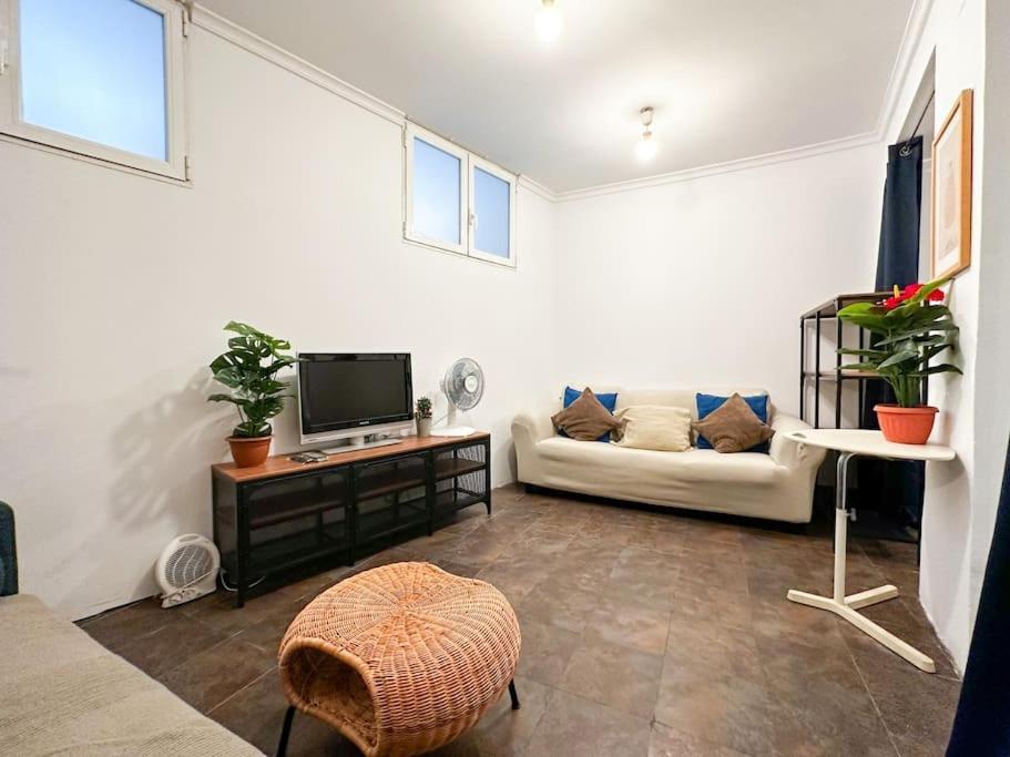 Appartement Urbano Y Refrescante Estudio En Sotano *